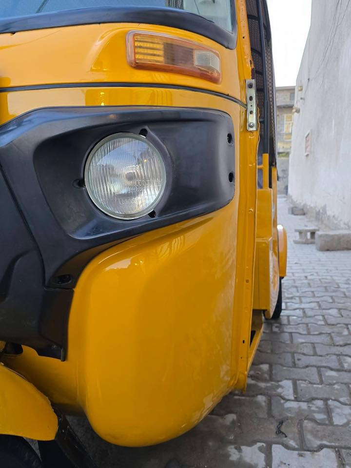 السلام عليكم تكتك 2020 شهر ال 9رقم وسنوية تحويل ثاني يوم التكتك جاهزة على اخر حباية تراي مال زيرو مانقصهة اي شي بيهة صبغ نص صفحة ومئشر عليهة بلصور ممبينة مكينة مبدل بوشة وبستك مكفولة من تنقيص ولاتبخير ولاشرك التكتك  خير من الله كهربائيات كلهة شغالة تخم تاير مسجل دوشمة مكاني بغداد الدوره السعر 6ونص بيه مجال*********** رقم ثاني ***********
