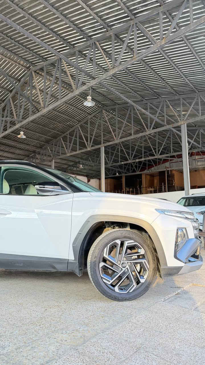 Tucson.2025
سقف اسود بيلادي
سياره ماشيه 14 الف
سياره جديده
بيه كشن بارد كشنات 2 كه هـربا
شحن وايلس نمظات المودات
سياره فول
سياره م رقمه جاهـز 
اخويه شراي خابر على هاذه ره قم
***********📞وتساب موجود
سعر السياره 240$ و بيه مجال🔥 زاخو, دهوك
