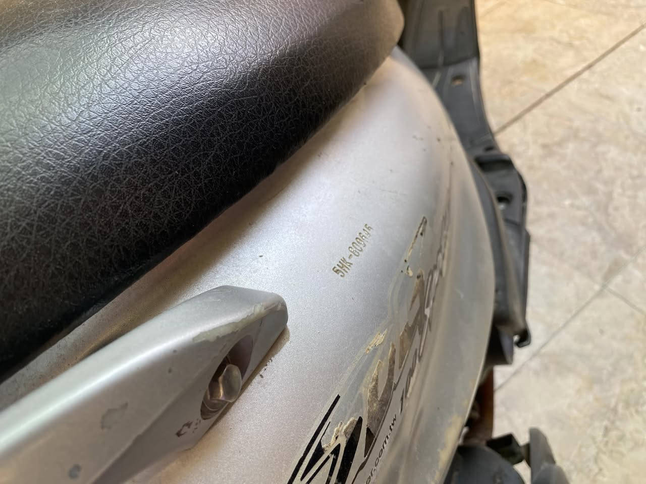 ماكس قجمه نظيفه وحلوه بيهه نواقص بسيطه رايدهه ب250 وبيهه مجال بسيط  رقمي ***********
