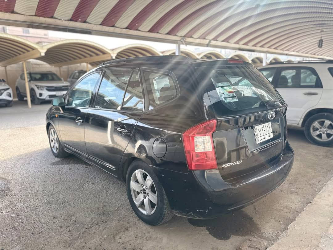 سلام عليكم شباب راندو 2008 امريكي
مكينه2700 6سلندر 

السياره مصبوغه حزام والقماره مرشوشه 

ضربتهه جاملغات 2 اماميه وربع البنيد ودعميه ابدله 

صدراهه تعبان 

مكينه وكير مكفوله  تبريد شغل 

السعر 85 وبيهه مجال بكانه بغداد 

***********
