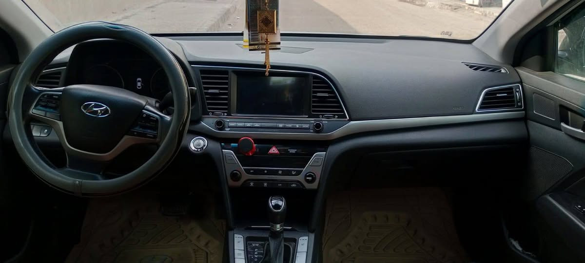 ***********‬‏للبيع النترا موديل 2017 رقم بصرة بسمي محرك 2000دوش بيهة ضربة جاملغ او بنيد دون واخل سيارة جاهزة السعر 117مكان البصرة المعقل  ‏‪***********‬‏
