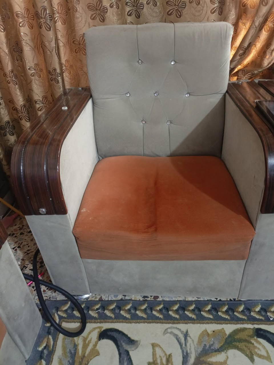 سلام عليكم غراض للبيع تفاصيل تحت الصور


**إذا كنت صاحب هذا الإعلان وتريد حذفه لأي سبب، رجاءا أرسل رسالة إلى الدعم الفني**