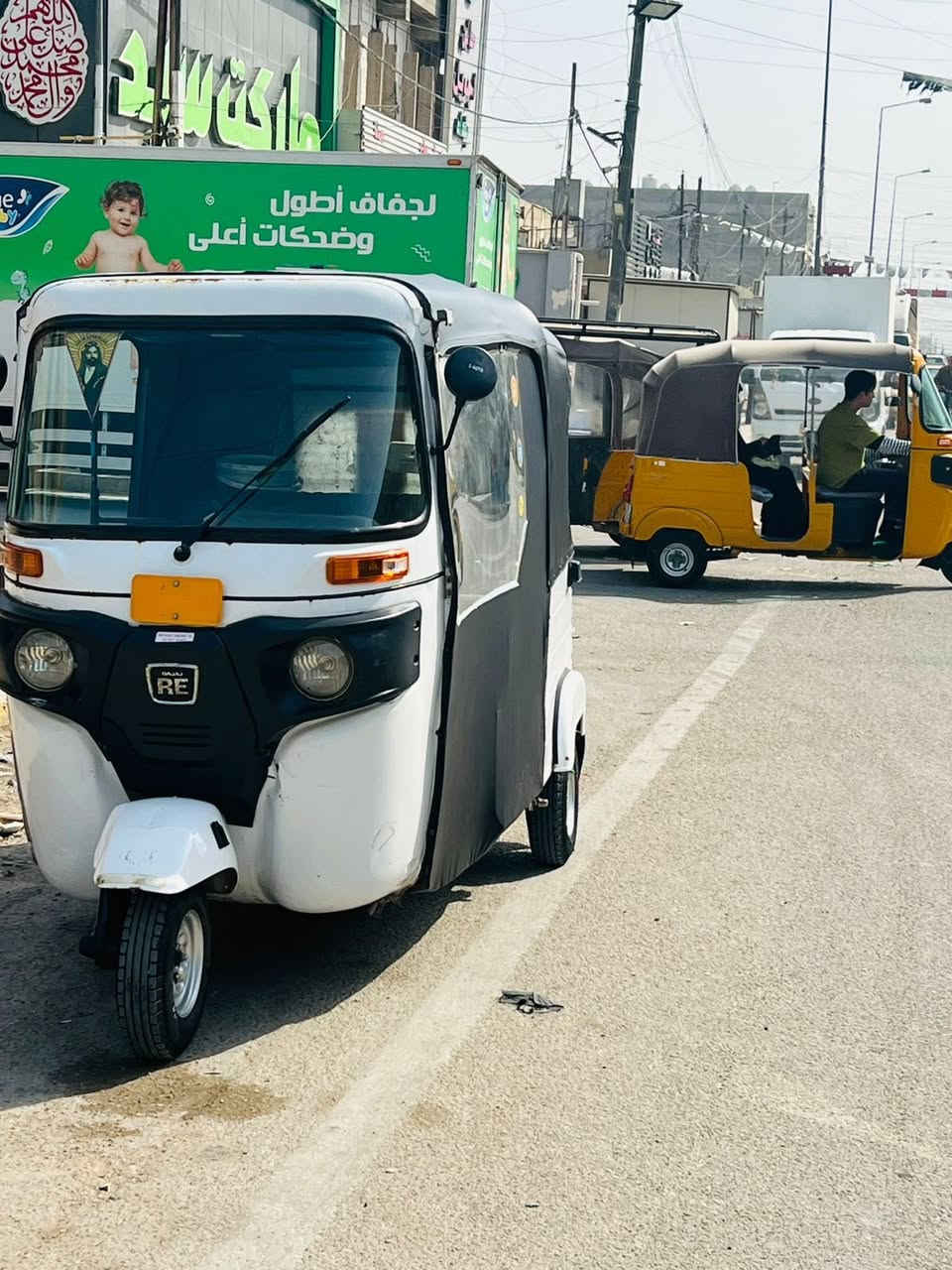 السلام عليكم تكتك لبيع رقم وسنوية بيهة طخات خفيفة سعر ٥٨٠٠ بيه مجال طيبين ***********
