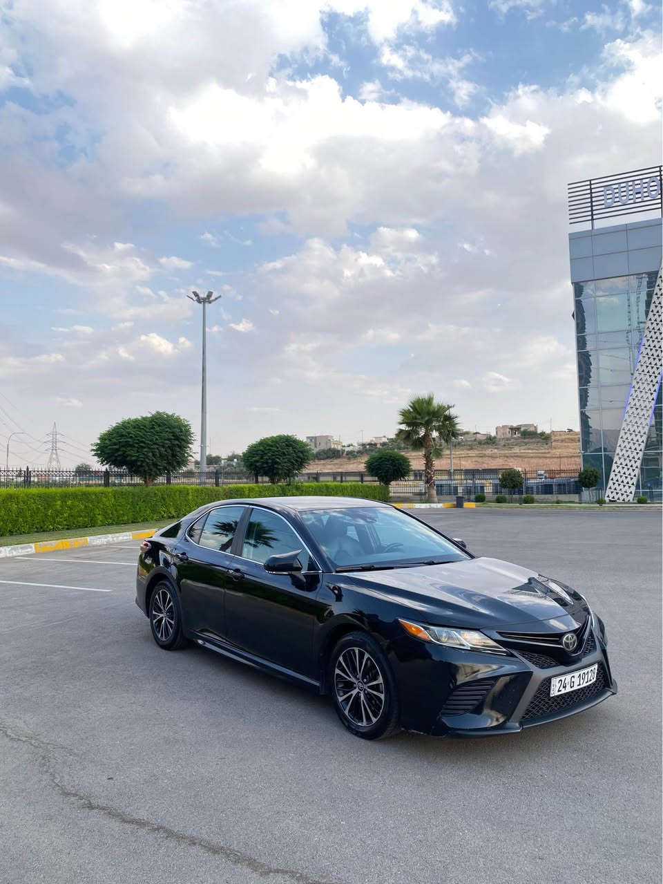 Toyota Camry SE 2019
سيارة كلين تايتل 
مواصفات SE 
ماشية ١٠٠ مايل 
ضررها 
سيارة بدون صبغ ابد فقط بيها تعديلين و بقصة 
سعرها ١٧٨$ ورقـــة و بيها مجال 
للمزيد من المعلومات اتصل على هذا الرقم 
كورك-واتساب 
(***********) سميل, دهوك
