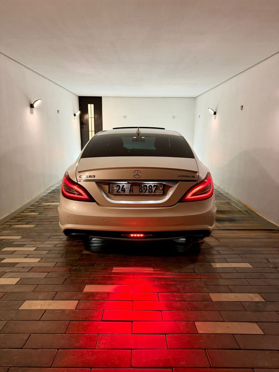 سلام عليكم حبايب 
للبيع 
Cls 350 2013 
فول 1/1 
وارد خليجي 
ماشية 100 الف 
سيارة فول 1-1 
محدث لايتات و دعامية موديل 17 
سيارة بدون صبغ فقط دعاميات 
رقم دهوك تحويل مباشر 
كت AMG 
استفسار اكثر *********** #mahdi_amg 
السعر المطلوب 230 و بيها مجال
