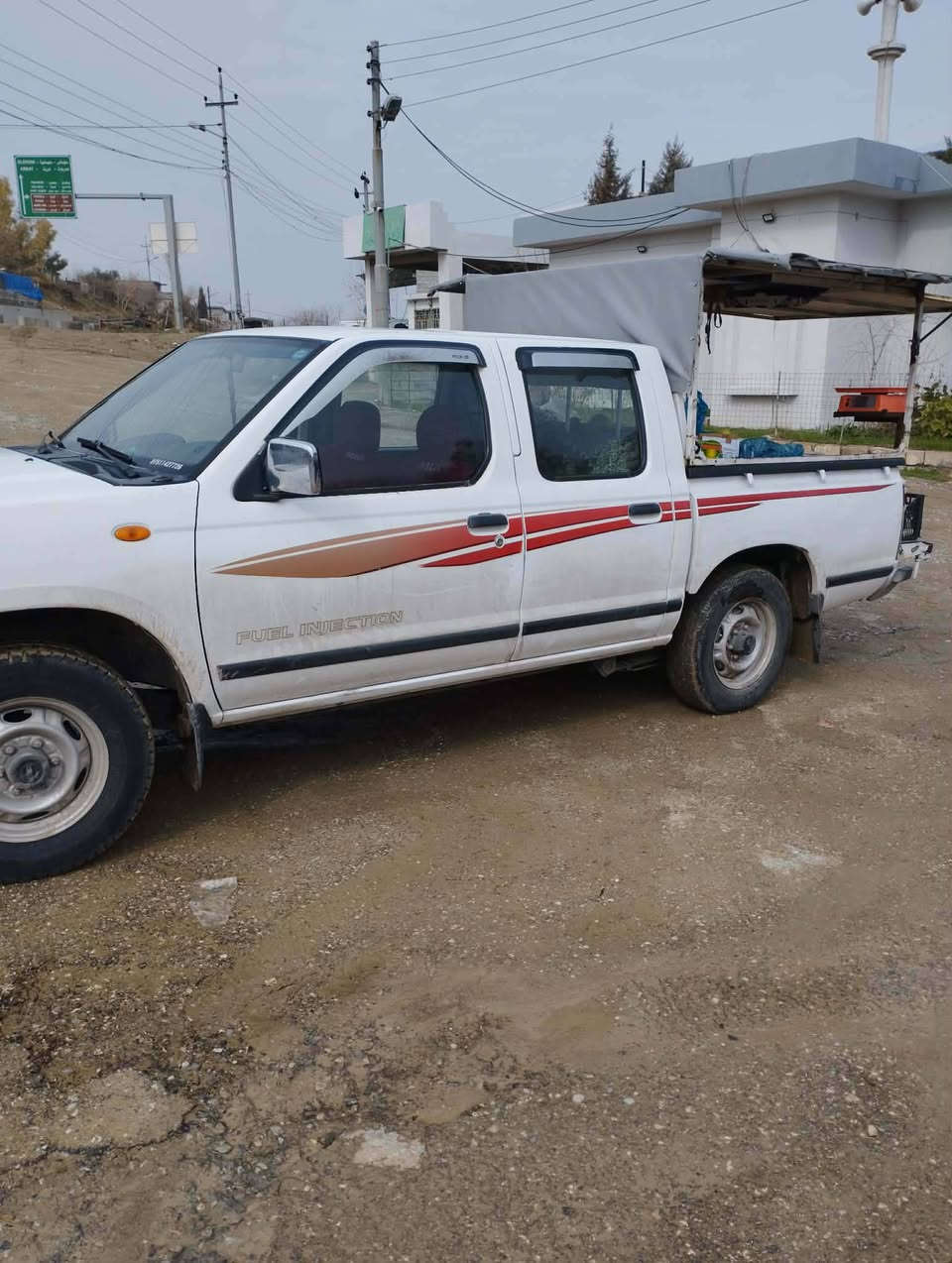 نیسان پیکاب ۲۰۰۷ ناوسوور  تایەی تازە  دووپارچەی رەشە چەمەلغ و بۆنید لەسەر ساغی سەنەوی تاکوو ۲۰۲٨ تازەیە  تایەی تازەیە ، سیعر ۱۲٥ مەعمەلە ،  ژمارەی خاوەنی *********** شوێن هەڵەبجەی تازە
