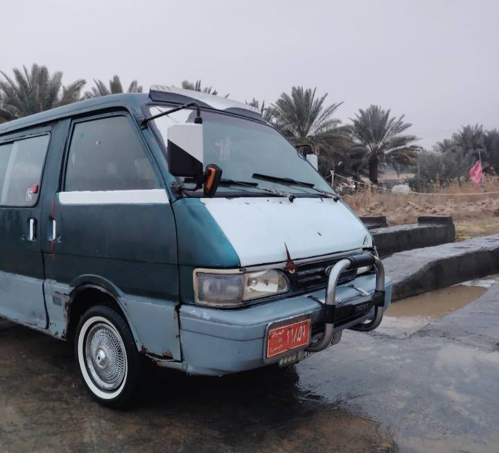 كيا بستا للبيع موديل 1995 سنويه عضم عاج مستمسكات راعيهه موجوده عندي اوكاله خاصه بيهه محرك كير اكسن مابيهن السعر 15 قفل ***********

