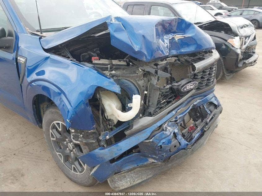 السلام عليكم ورحمة الله للبيع فورد F150 2024 محرك 2700 توين تربو على وضعها في عمان الحرة في شركة الناقل الفضي السعر 215 $ بيها مجال *********** حجي سعدان السامرائي

