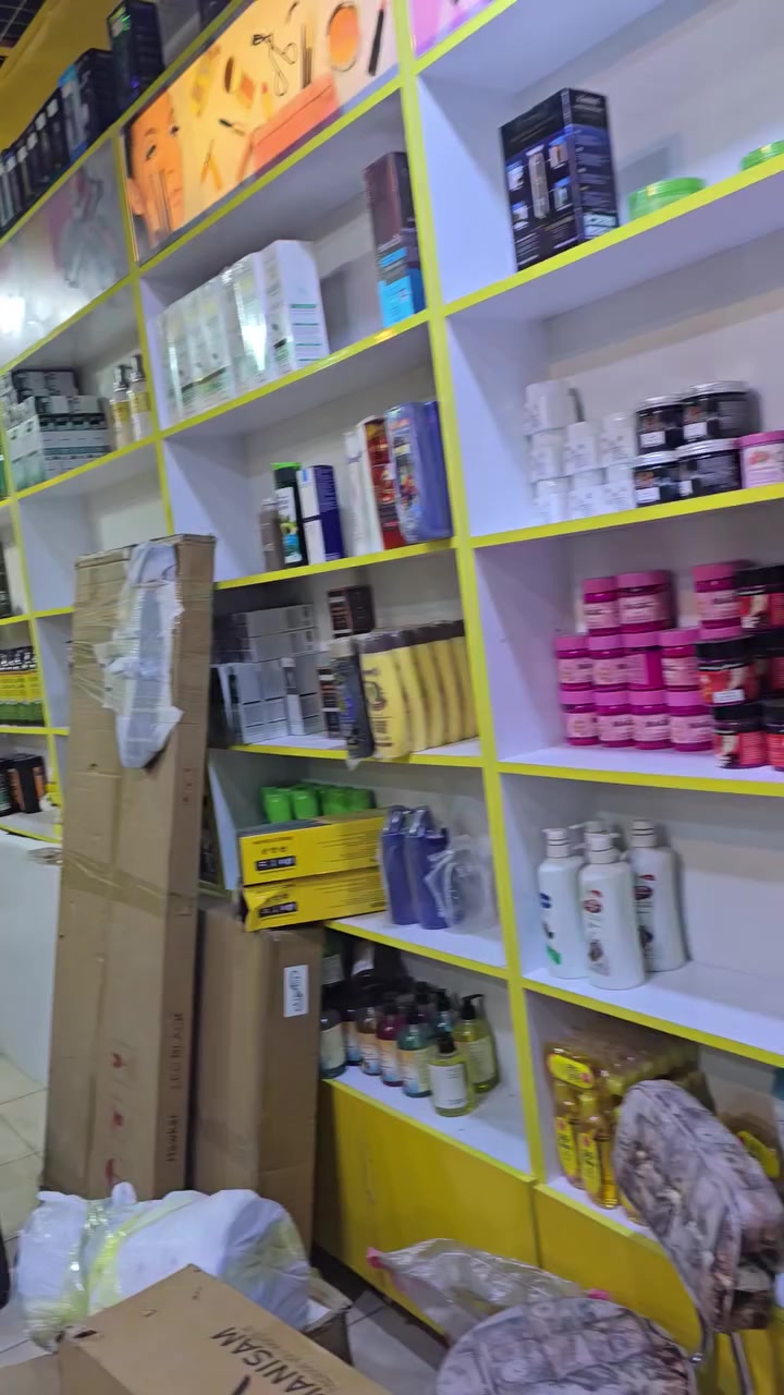 رف عدد ١٦ 
قياس الارتفاع مترين ونص 
عرض متر خشب ثكيل تفصال ...قطعه ب ٨٠
فاترينه تفصال عدد ٧
عرض متر الارتفاع متر و ١٠
قطعه ب ٨٥
عنوان بغداد جكوك قرب بوابه كاظميه 
***********
