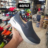 سكيتشرز • أصلي • محلات الجوكر