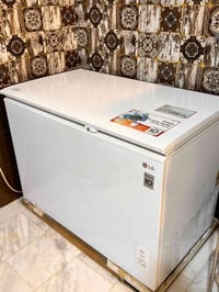 مجمده Lg كوري الاصلي  الحجم الكبير  السعر 400 07817307266