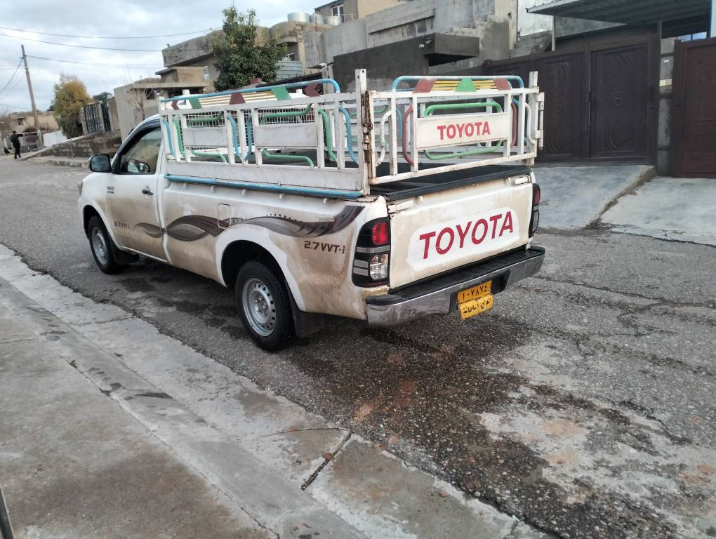 بيكاب مةرزية موديل 2007مةكينة كةورة سئ بارجةي بيشي كوراوة بي ناوكرتن دةركاي دواوةي بؤياغة شاني سكن يةك بست بوياخة مةكينةكةي كةميك دةنك زنجيري تياية هةرجوار تايةكةي تازةية جوار رؤزة هةزةي كراوة سةنةوي سئ سالة بةسةر جوة بةشةرتي تةحويل 9وةرةقة غةرامةي لةسةرة تةبيرد و كيرو كارةباياتي بةشةرت       ز.م1801700 0751         *********** دكوك, كركوك
