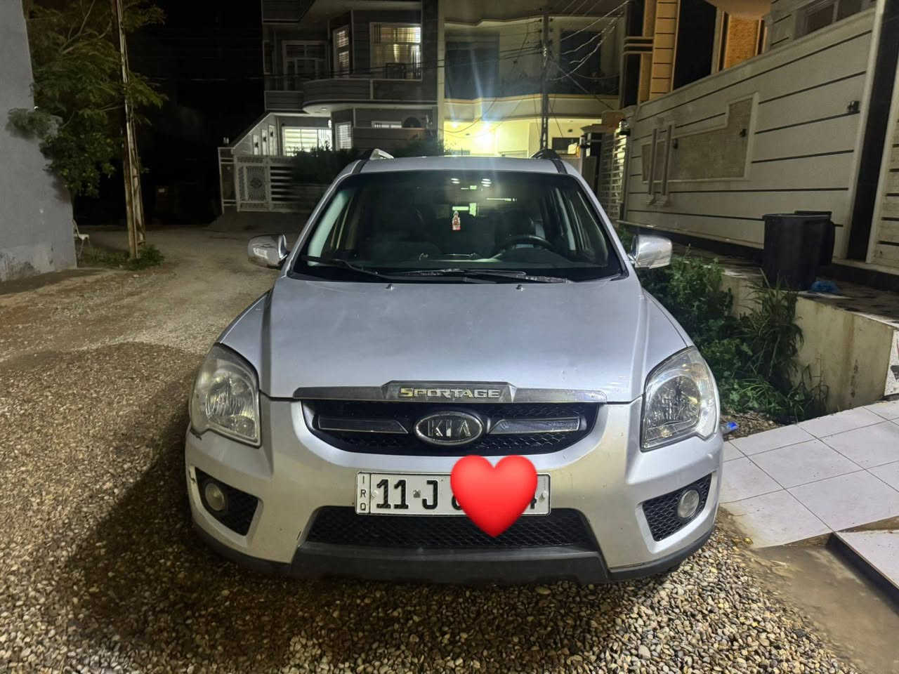 سلام عليكم 
سبورتج 
موديل 2009
رقم بغداد 
بدون حادث
فقط جاملغ خلفي يمنه اشبر كلير 
لون سلفر 
مكان سياره ديالى المقداديه
رقم تلفون ***********
                ***********
