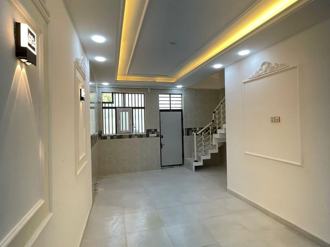 #جديد مكتب اياد للعقار النجف الأشرف 
#للبيع دار تؤام كل دار 50م طابقين  شارع 10وساحه  الواجه5نزال 10 بيع او مراوس 
#موقع راقي ومثالي للسكن شارع 10وساحه  عندك عروض سكني او تجاري مراوس مراسله على وساب 
#النجف #
بناء حديث هندسي ، احدث التصاميم العصرية vip اشراف وتنفيذ البناء كادر VIP 
سارع الاتصال سعر جداً مناسب جيد ***********/***********
 #مكتب_اياد  _للعقار  #بيع #شراء #عقارات
