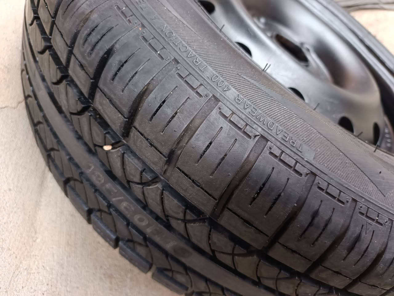 ويل اوبترا بلادي نضيف مع تاير جديد حجم 15/60/195
سعر 60 الف
مكان بغداد حي اور
***********
