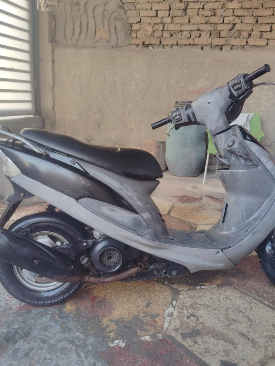 سلام عليكم دراجه ماكس منغولي دراجه خير من الله دراجه شلعه معدل شك كاع بيدي طلعته من وكيل مكان حله شاوي.  السعر  425 بي مجال قليل حك جيتك  ***********
