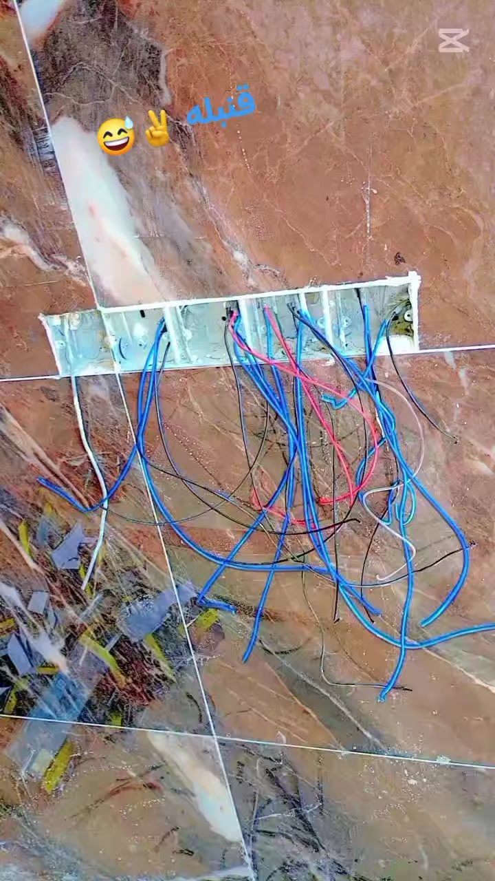 سلام عليكم.
بعون الله تم اكمال منزل حديث بمساحه225 م في كربلاء مع ضمان العمل 👌 بكادر ممتاز وبأيادي مهنيه ممتازه داخل وخارج كربلاء اسعارنه تنافسيه وبجوده عمل عاليه 
بوري +سيمنز +  بوردات بأنواعها + كلفنايز +تري كيبل + ديكورات بأنواعها +صيانه بأنواعها+ انضمه حمايه متكامله ؟

ملاحظه / العمل حسب الطلب وحسب الجوده وكذالك العمل للمنازل كافه والشقق والدوائر والفنادق والمحلات عامه وكذالك تنصيب كامرات وحاكيات صوتيه وغيرها حسب طلب الزبون وبأسرع وقت لتسليم 

*********** ابوفضل التميمي
***********  علي التميمي
