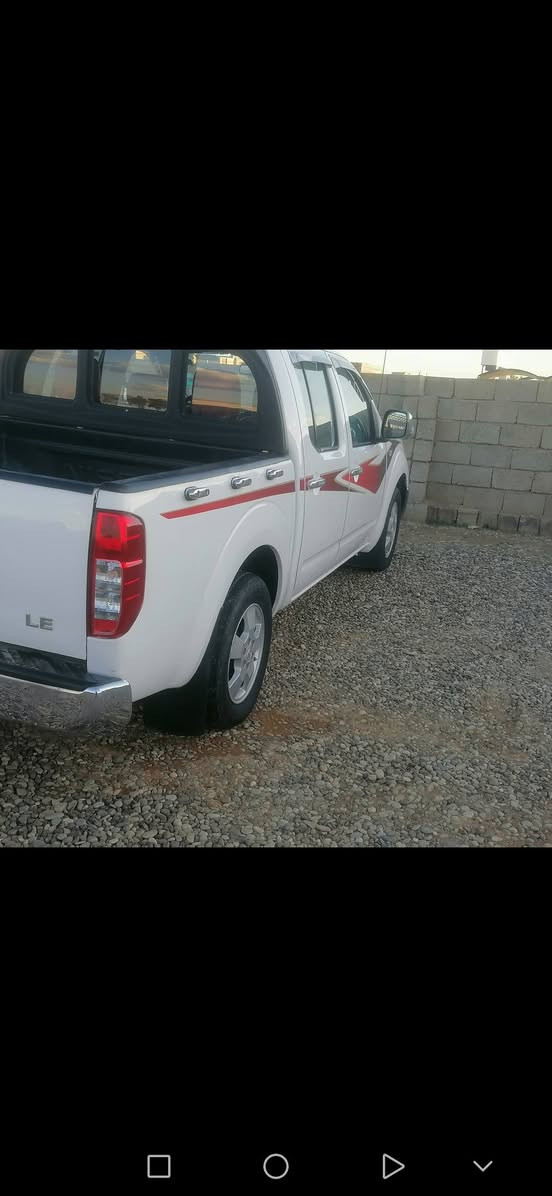 للبيع نيسان نيفاره ١١ بغداد دولي سنويه لل ٣٠ كير توماتيك بيها صبغ اقل من نص البونيد وشويه بل الجاملق الخلفي بدون دواخل سياره حلوه السعر ٩٥ وبيه مجال للشراي *********** خابر وتدلل مكاني الشركاط
