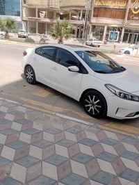 سيراتو 17 خليجي مكينه 2000  رايدها مراوس ب سياره صفره لوسيراتو لوفورتي...