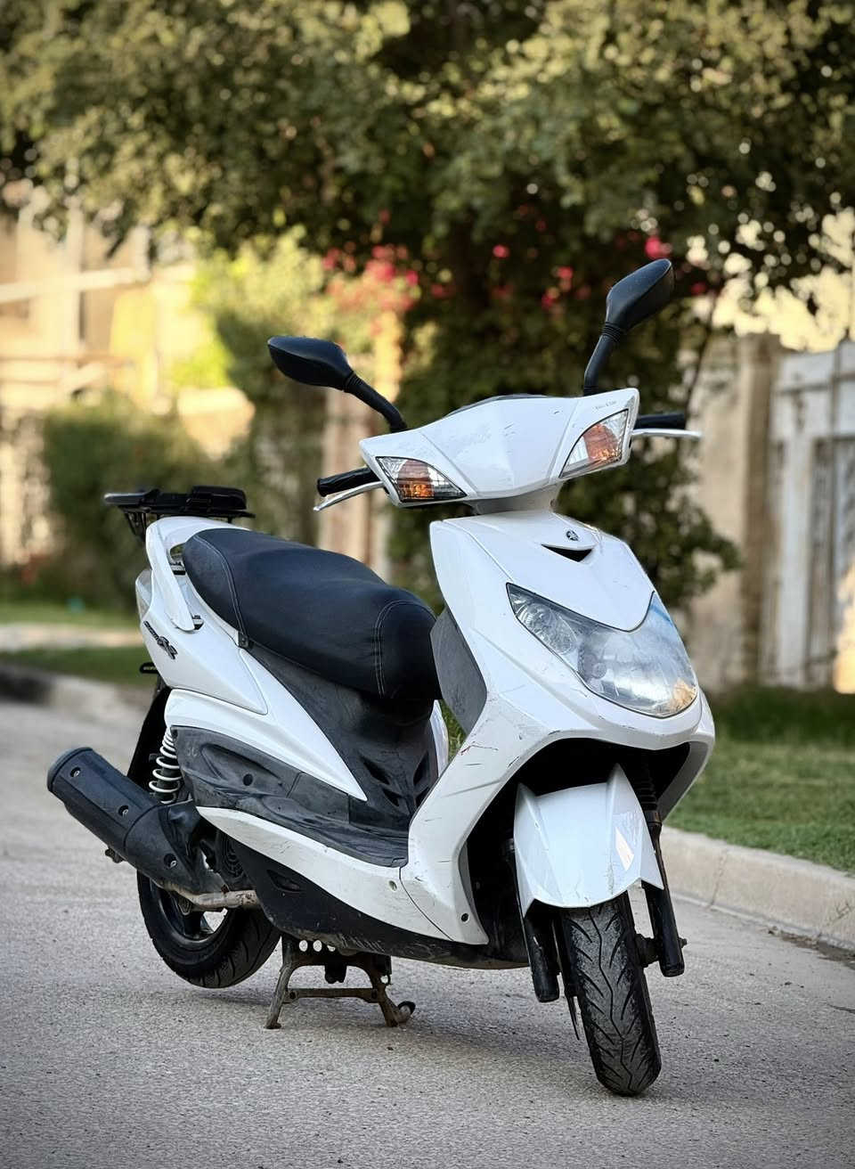 سكنس فحل كابريتر الدراجة ختم واحد من الطول لطول ومكفولة كفالة عامة اوراق كاملة جانت متروكة وستخدام كلش قليل ماشية 20 الف نص نكرة بكل وكت عدادات سرعة بانزين اشاير لايتات كلهة فول مكينة ناعمة شلعة معدل الدراجة خير من لله وكلهة بلادية  مصورها فديو من التشغيلة ولمحرك ولكور وداير مداير وكلشي الي يحب ادزة الة واتساب الدراجة كلش جديدة وبلعافية عل ياخذهة مكاني بغداد البياع السعر 775 📞***********
