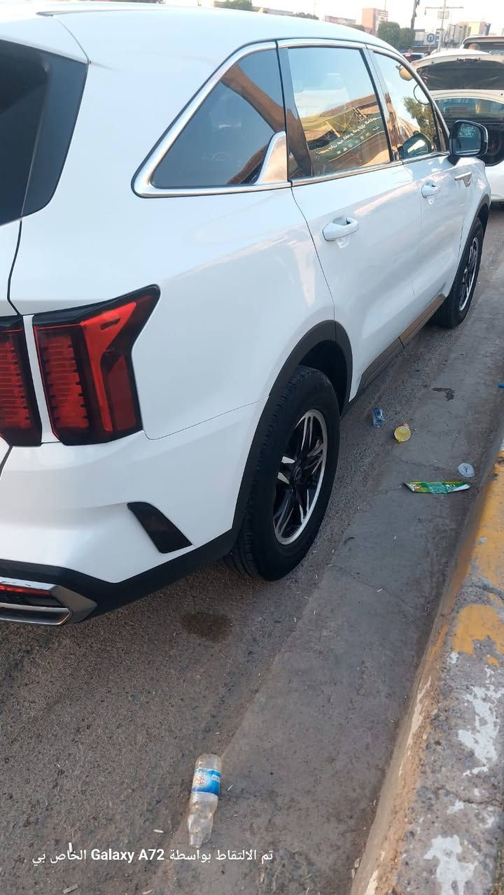 سورنتو 2023 وارد أمريكي  LXصور الحادث بل منشور
مكينه 4رقم بغداد رقم صاحب السياره *********** وباقي والمواصفات يم صاحبه
