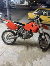 سلام وعليكم قفاز KTM ولفات لبيع مكينه 250دراجه حلوه ونضيفه شوفت عينك و...