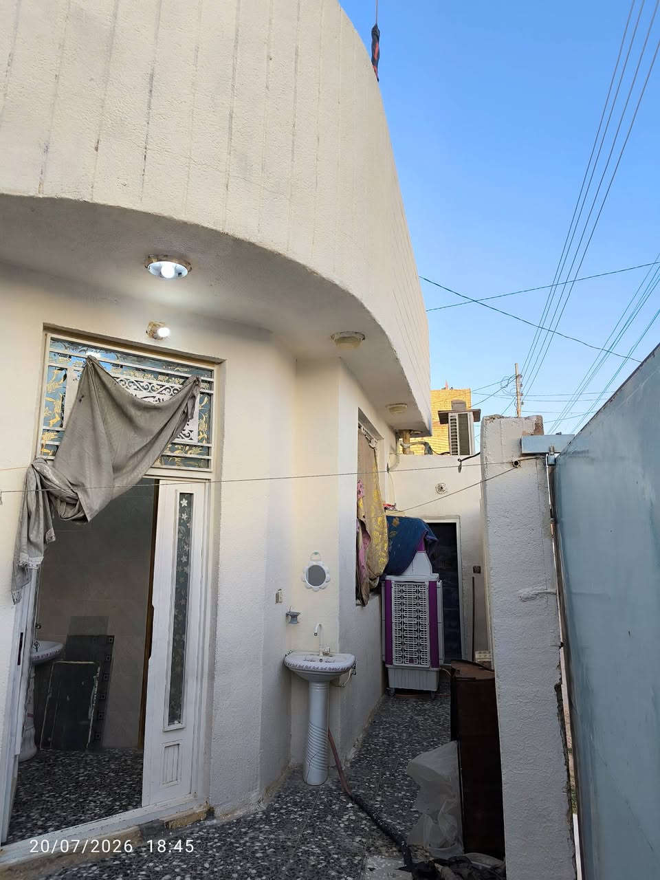 سلام عليكم بيت 200 متر بناء حديث عنوان كربلاء الجمعيه الثانيه طابو صرف
للأستفسار 
***********
