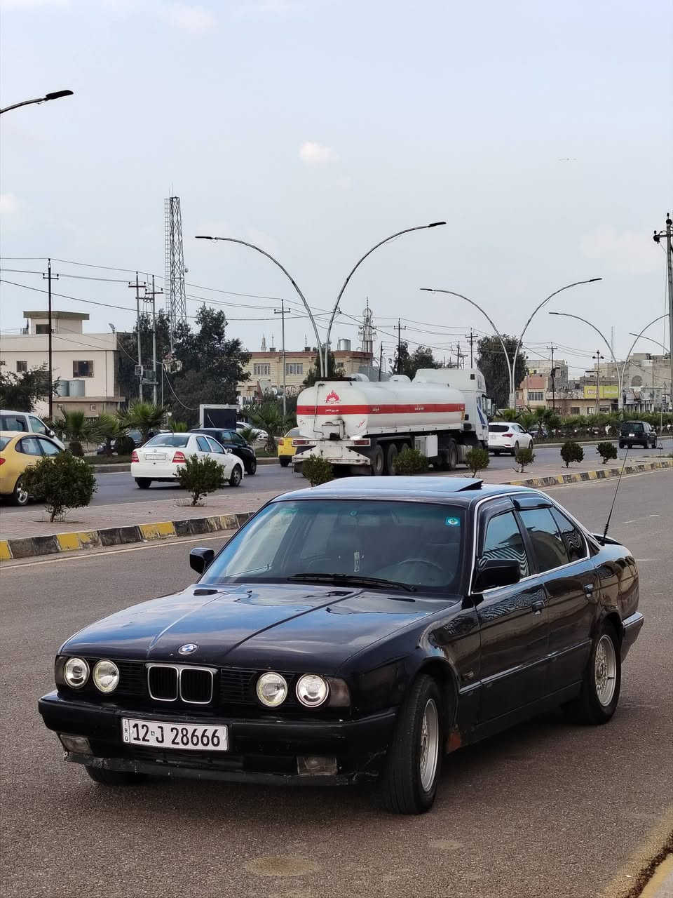 بي ام  520  سيارة مكفولة من الدعامية الى الدعامية مكفولة من طخ ومن تبديل على وضع شركة مصبوغة جمالية  مكفولة كير محرك كهربائيات جامات وكشنات كهرب
تنتة (فتحة)  لايتات زينون جديد - كاربون سيارة باسمنا (ترهم نقد ومقدمة)
***********
