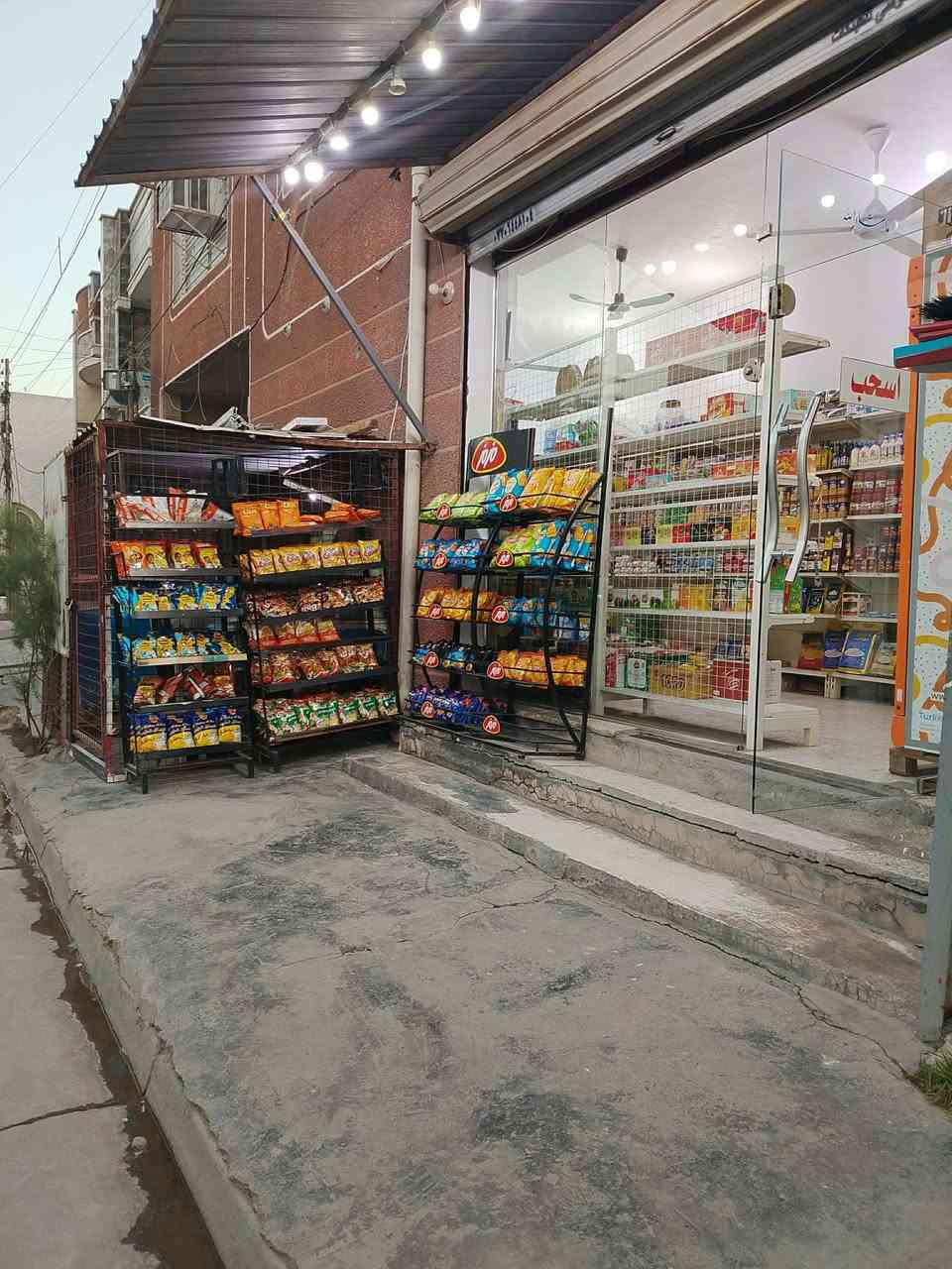 اسواق لبيع بلشعب شارع الصحة
الاتصال ***********
