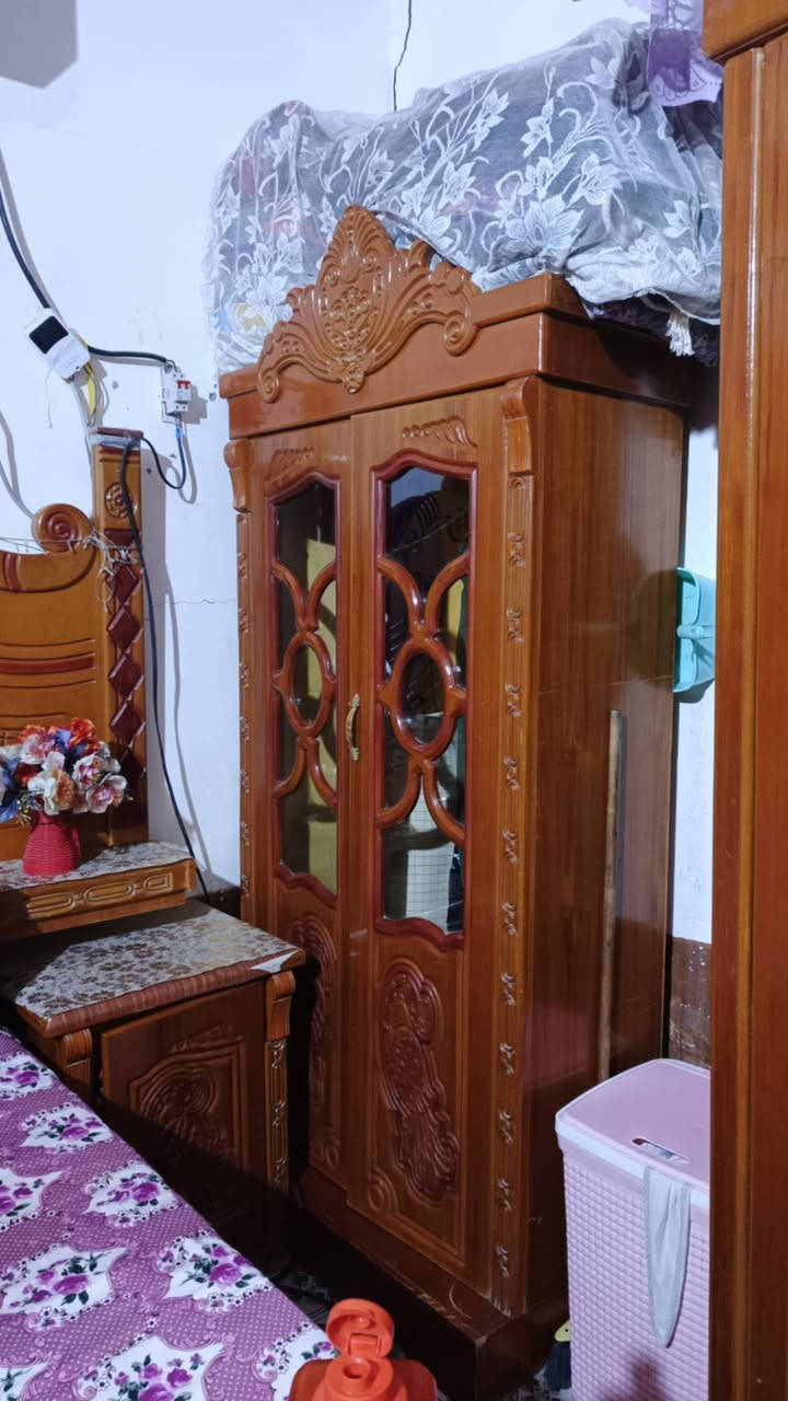 السلام عليكم
غرفة للبيع السعر ٤٥٠ 
المكان سوق الشيوخ


**إذا كنت صاحب هذا الإعلان وتريد حذفه لأي سبب، رجاءا أرسل رسالة إلى الدعم الفني**