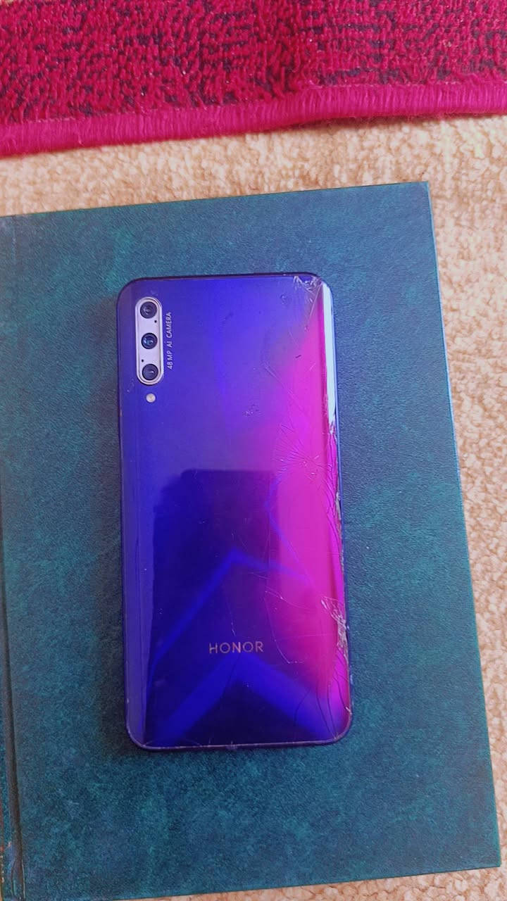 سلام عليكم
موبايل هونر x9pro //ذاكره 256
يشغل العاب تشغيل جيد
عشوائية8//نظيف مامفتوح //الكاميرا الإماميه عوزها تبديل بس سعرها 10 الاف كل شيء ماعوزه 
الناصريه مركز قرب مستشفى القلب
***********
السعر 85  ومجاله قليل للكروه
