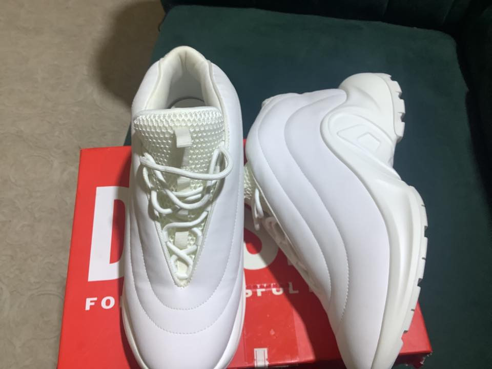 حذاء ماركة DIESEL اصلي قياس 44 سعر 75 مكاني ديالى بعقوبة عندي توصيل
ملاحظة :حذاء اصلي مو كوبي


**إذا كنت صاحب هذا الإعلان وتريد حذفه لأي سبب، رجاءا أرسل رسالة إلى الدعم الفني**