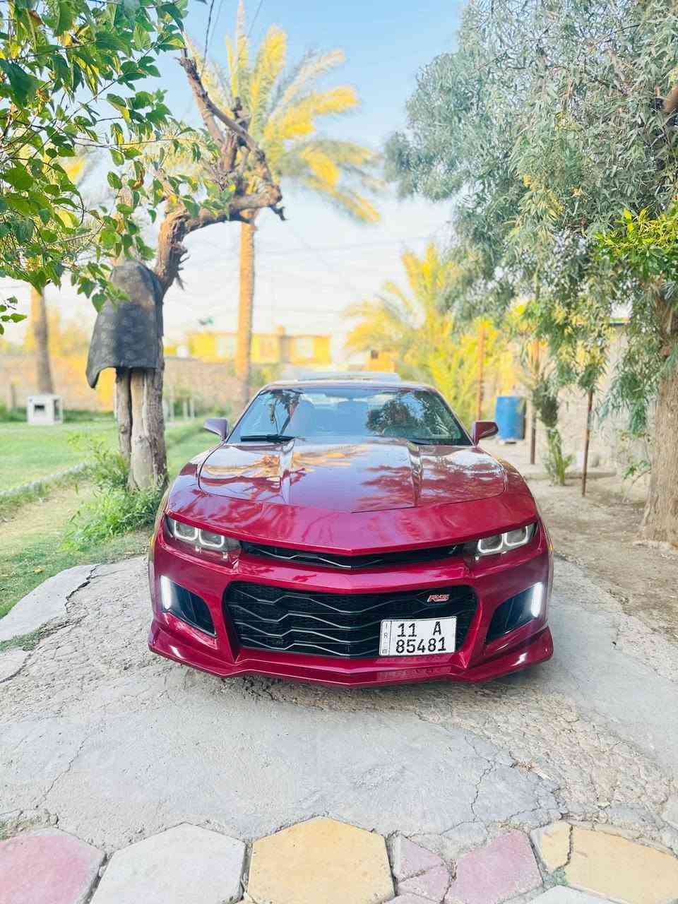 كمارو موديل 10 محدثه 18 
محرك 6 سلندر كير ومحرك مكفول تبريد ثلج 
صبغ احزام جماليه  بدون حادث قوي 
مواصفات عاديه فتحه سقف كراسي جلد 
 كهربائيات كلها شغاله دوشمه جديده 
حداديه امامي كلها جديد لد مامي 
عنواني بغداد 
ترهم اقساط مقدمه 40 ورقه وكل شهر 3 اوراق 
***********
