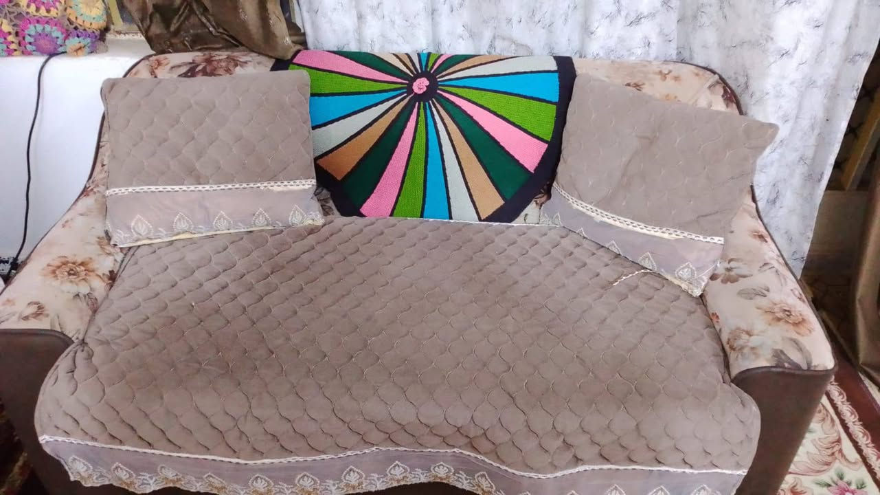 سلام عليكم تخم 7 مقاعد حلو من شركه ما خذه الخشب مالته قويه تيبلام اي سوال اي تفاصيل تواصل ع خاص موجود. السعر ٢٥٠.بي مجال بسيط حك الجيه المكان بغداد الدوره حي الطعمه.


**إذا كنت صاحب هذا الإعلان وتريد حذفه لأي سبب، رجاءا أرسل رسالة إلى الدعم الفني**