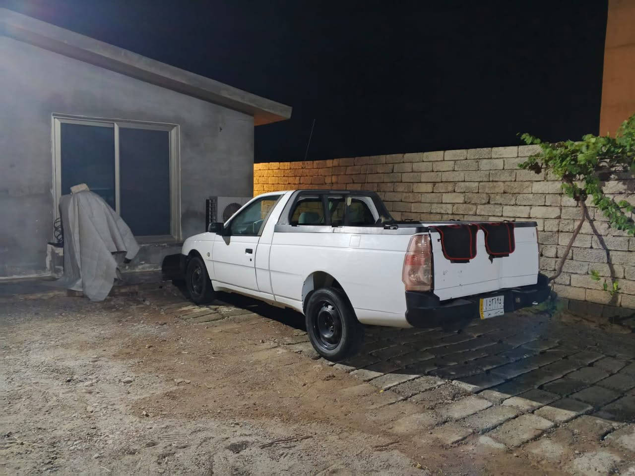 السلام عليكم ورحمة الله وبركاته
بكم بيجو اريدو 
اربعة بستم 
شرط محرك كير وتبريد 
السعر 45 
مكاني الشرقاط 
الاستفسار ومعرفة التفاصيل اكثر الاتصال 
***********
