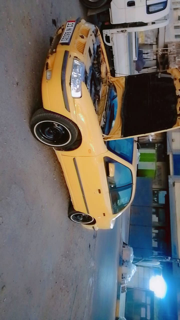 سمند موديل 2012 كرستال  سياره نضيفه وشرط جاهزه من كل شي مكينه جديده كير شرط تخم تاير تبريد ثلج لا ضربه ولا صبغ رقم دولي بسمي هزه جديده رقم بغداد شرط التحويل ثاني يوم ترايك للبصره السعر 38 المكان سماوه ***********
