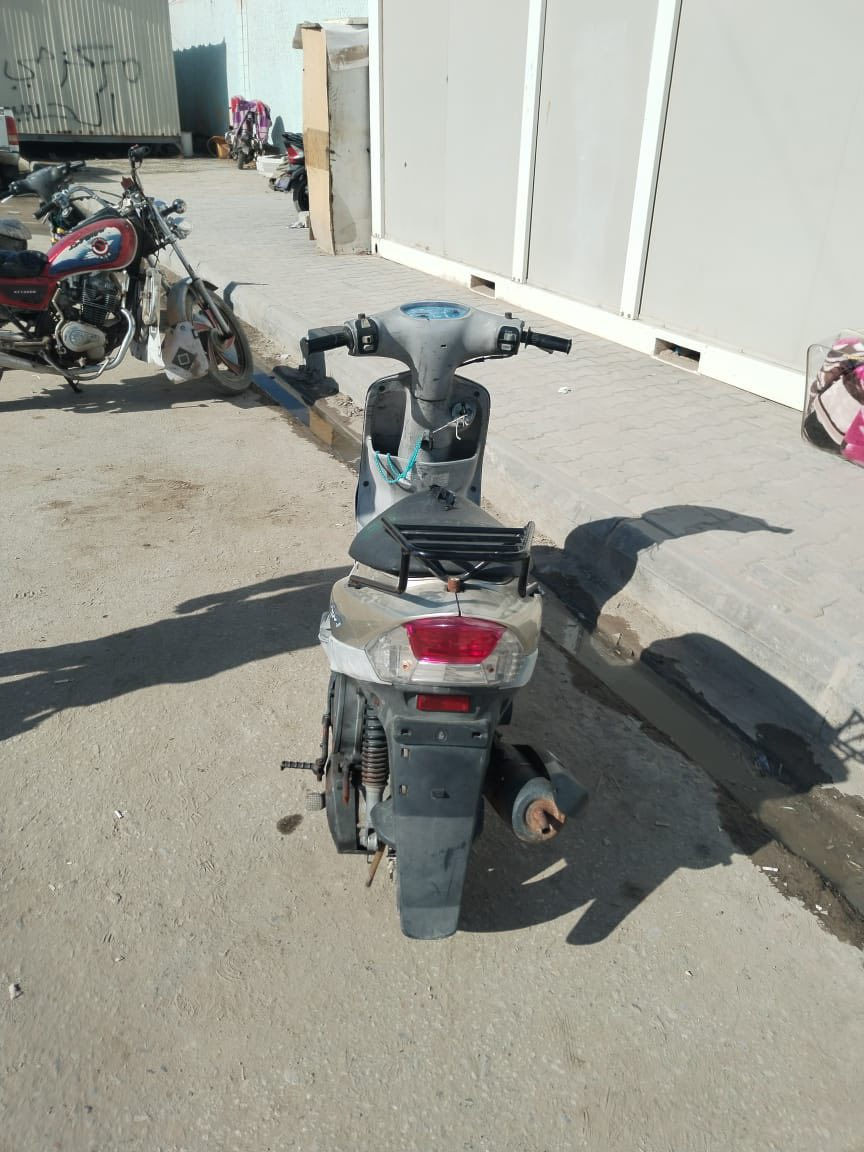 ماكس منغولي للبيع حاويه ما مفتوحه مكان السماوه السعر خاص***********
