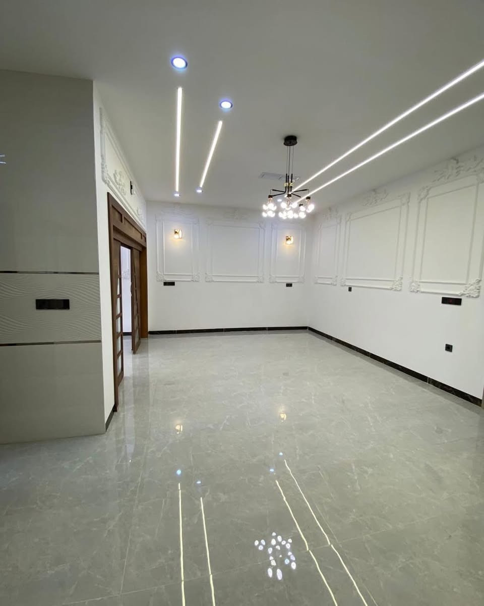 دار للبيع 125 متر طابقين طابو صرف موقع مميز جداً على شارع 30 متر

تفاصيل/ 3 غرف نوم و هول و استقبال و مطبخ حار و بارد و صحيات و كراج 

الموقع/ حي العدن خلف مدينة العاب 

السعر/اضغط الرابط https://t.me/AlFayslrealestate***********/3378   
______________

للاستفسار مراسله الصفحة على 
الرسائل الخاصه 

‌‎او الاتصال بالارقام⬇️📞 
***********
***********

او زيارة ⬇️⬇️⬇️

(( مكتب الفيصل))

📍 كركوك/ نهاية شارع القدس /
(مجمع فلوريا) قرب من مصرف اهلي العراقي 

او 
مشاهده صفحات المكتب على 

(فيسبوك) https://www.facebook.com/profile.php?id=100066592845440&mibextid=LQQJ4d

(تلكرام) https://t.me/AlFayslrealestate***********

(انستكرام) https://instagram.com/al_faisal.iq

 ___
‌‎🏡 الفيصل للعقار_AL FAYSAL 🏡
‏AL-FAYSAL (Real estate & Contracts)

* نستقبل جميع عروضاتكم السكنية 🏠 والتجارية 🏡 بكافة مناطق كركوك
