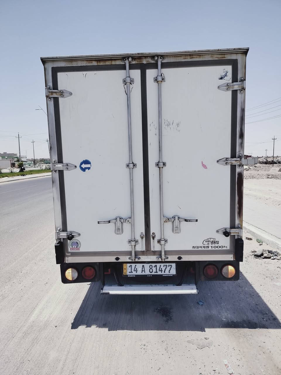 بنكو براد 2017محرك مسكر سبعه
دبل كمبريسر تبريد خلفي امامي ثلج
تخم تاير حداده جديده سياره جاهزه بمعنه الكلمه
رقم بصره بسمي ***********
سعر 175وبيهه مجال
