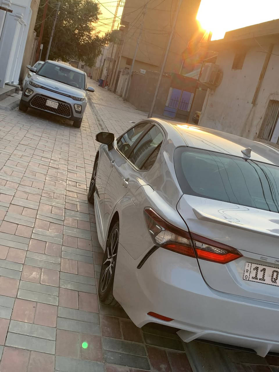 كامري وارد امريكي  SE/NIGHT SHADE2023
ماشيه 20 الف كيلو متر 
لون (سموك) مميز 
شفتات ستيرن 
تحكم استرين
رادار امامي 
قياده اليه 
تحديد مسار
كشن السايق كهربائي
بلوتوث 
كاربلاي
قياده ايكو …نورمال… سبورت
تبريد ايكو 
4 سلندر 2500
كشنات جلد ومطعم مخمل 
اشاره بلمري 
شاشه كبيره
الحادث خلفي جاملغات وقبق جنطه راجع بارد بدون صبغ تكحيل فقط وبيه طخه بل بنيد راجع بارد اي نقص مابيه 
والسياره بدون ايرباك كله سليم 
مرقم بغداد وكامل لوحات جديده 
السعر 205 وبيه مجال للشراي 
للاستفسار اتصال ***********
