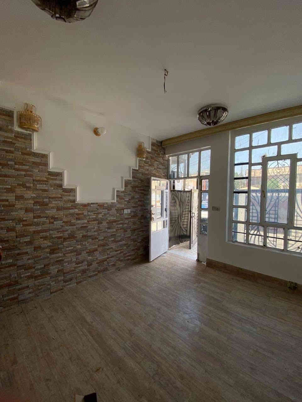 دار للبيع مساحه 50متر /في منطقه حي سومر شارع المدارس الرئيسي
الواجه 3,75 النزال 13,30

الطابق الأرضي 

صاله + مطبخ + خدمات + غرفه نوم 

الطابق الأول

2غرف نوم + خدمات

الطابق الثاني 

بيتونه + سطح مع مخزن

للاستفسار اكثر اتصال بالرقم او مراجعة مكتب البقيع حي سومر شارع المدارس مقابيل مدرسه سما سومر الاهليه ***********

مكتب البقيع ***********
