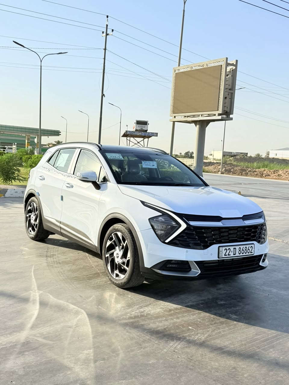 كيا سبورتج 2023 خليجي رقم اربيل
سياره فول الفول 1/1 
ماشية 45 الف كم 
كفاله عامه من الصبغ والتكحيل والبارد والرصعه والتبديل ع وضع الشركة 
بنوراما 
بصمه 
حساسات امامي وخلفي 
رادارات جوانب 
كشنات كهرباء 
صندوك كهرباء 
كشنات تدفئه 
ستيرن هيتر 
قطعتين تبريد 
مري شفط 
تشغيل عن بعد 
وبعد بيها هواي موصفات 
فول 1/1 
السياره جديدة بوضع الشركة 💯 
السعر 225$  وبيها مجال بسيط 
العنوان / واسط - الصويرة 
***********
