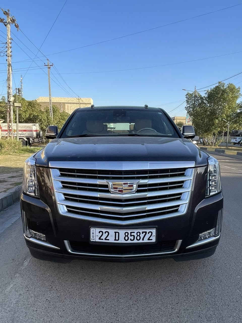 السلام عليكم للبيع فقط بدون مراوس كاديلاك موديل2018 خليجي مو أمريكي السيارة كلش حلوة ونضيفة واحلا من الصور فول مواصفات للاخير رقم شمالي إنكليزي تحويل أو وكالة هزة جديدة بيهه صبغ صفحة السكن بدون ايرباك عنواني بغداد السعر 339$ وبيهه مجال سعر مناسب رقم الهاتف ***********
