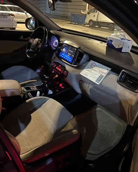 سورنتو موديل2020
( خـليـجـي )   بغداد الون نيلي جديده كل نقص مابيها 

مواصفات فول بدون بانورامه 
1السونار مرفق مع الصور بيها صبغ بدون دواخل 

2بصمه 

3باب خلفي كهرباء  

4نضام بريك ابي اس 

5لدات اماميه خلفيه

6لايت زنون

7سبع كامرات محيطيه 360

8اصليه دواره حساس امامي خلفي اصلي

9كشنات كهربائي  2

10قطع تبريد 

11لد امامي بكلايت لد

12شاشه كار بلي اصلي 

13كروس سرعه

14تحكمات ستيرن

15اريل انفكيشن

16سبعه راكب

17ويل كب نيكل

18بصمه تشغيل وابواب 6

 سلندر  3500مامفتوح بلادي

19 8كير مامفتوح بلادي   

ترحيب  

20كامره دوارة      

21مري شفط    اشاره بالمري 

22برادات بلاديه 

23شاشه كبيرة 

24فول تحكم استرن 

اربع انظمه قياده  Sport  eco cimfort   smart 

25كشافات ضباب
 ***********

السعر170ورقه مكاني بغداد
