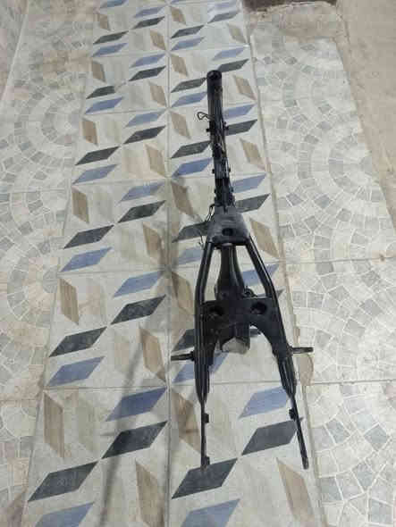 السلام عليكم شاصي اوراق اصولي مكفول موديل 14 باسم عمار ابراهيم رديف السعر 225 وبيها مجال حك الجية *********** مكاني واسط قضاء بدره.
