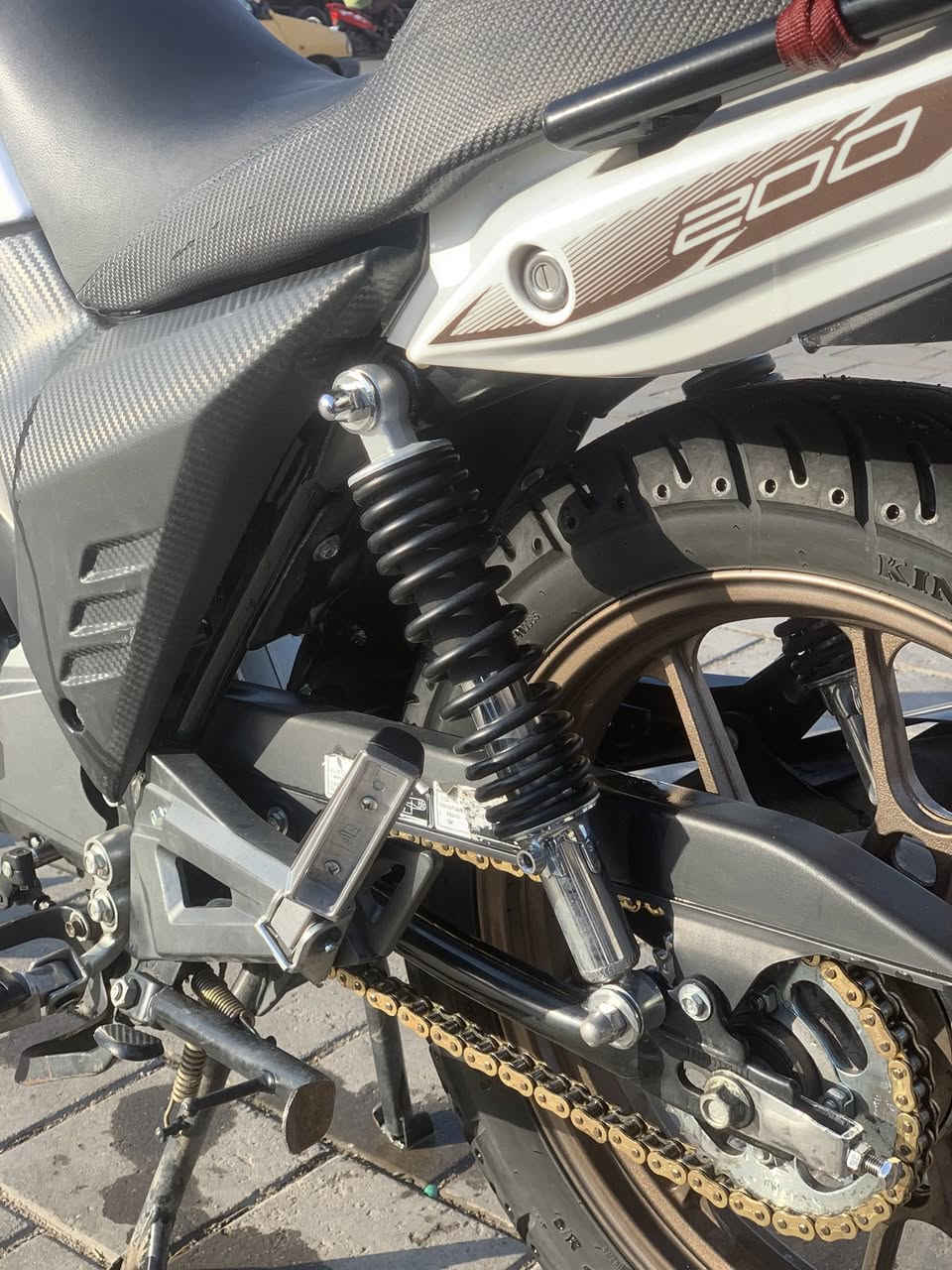 سلام عليكم 2025موديل RK200نضيفه كلش  على ايدي مكفوله الدراجه برغي مامفتوح بيه رقم اربيل الدراجه حيل نضيفه تراي وين ماتروح الدراجه زلغ مابيه خير من الله سعر 2600وبيه مجال ***********
