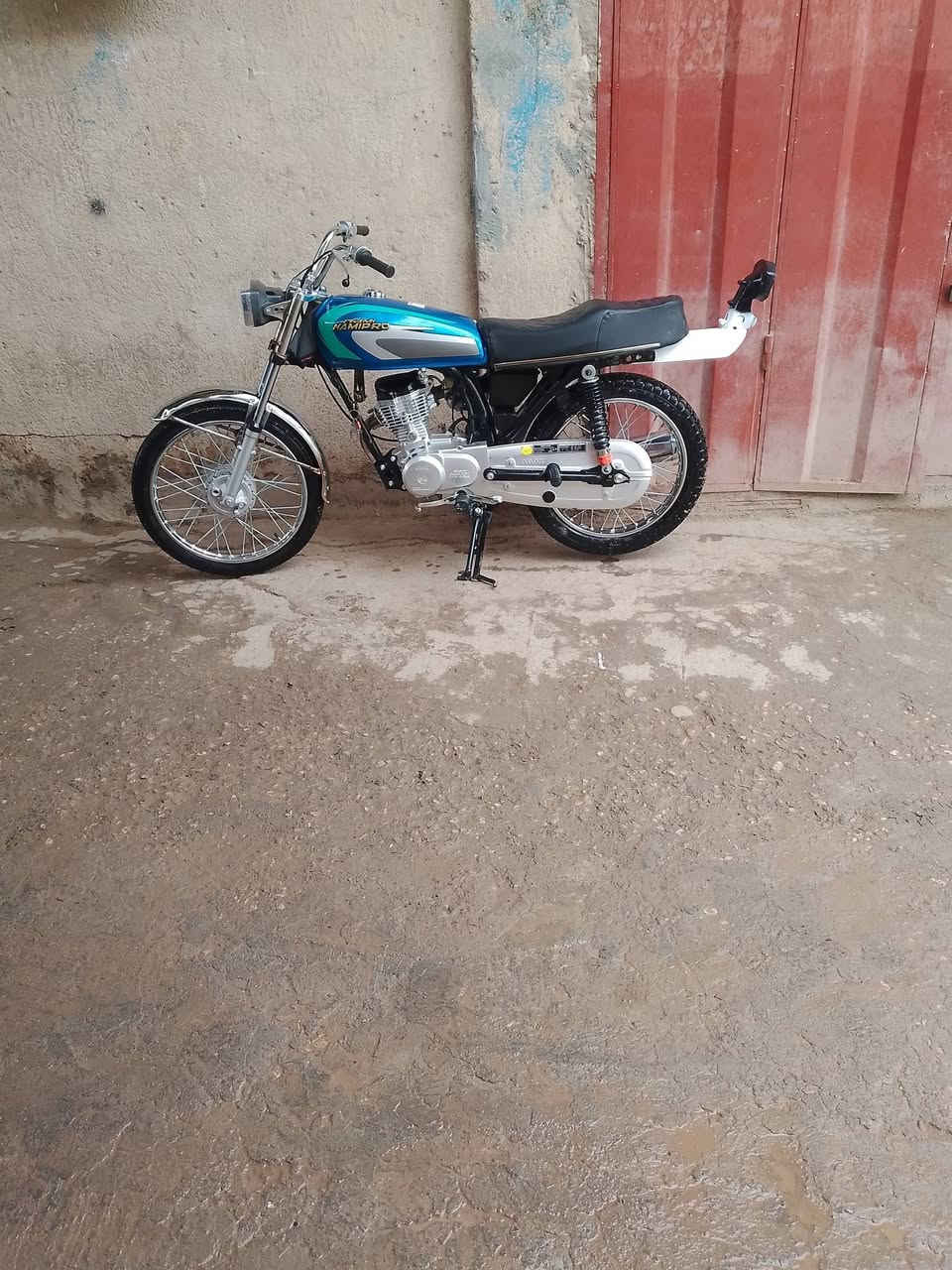 سلام عليكم دراجه تعمير للبيع شاصي 23شلامجه اصلي وراق
اصولي وتعميره سيجي 26 مكان شطره سعر خاص


**إذا كنت صاحب هذا الإعلان وتريد حذفه لأي سبب، رجاءا أرسل رسالة إلى الدعم الفني**