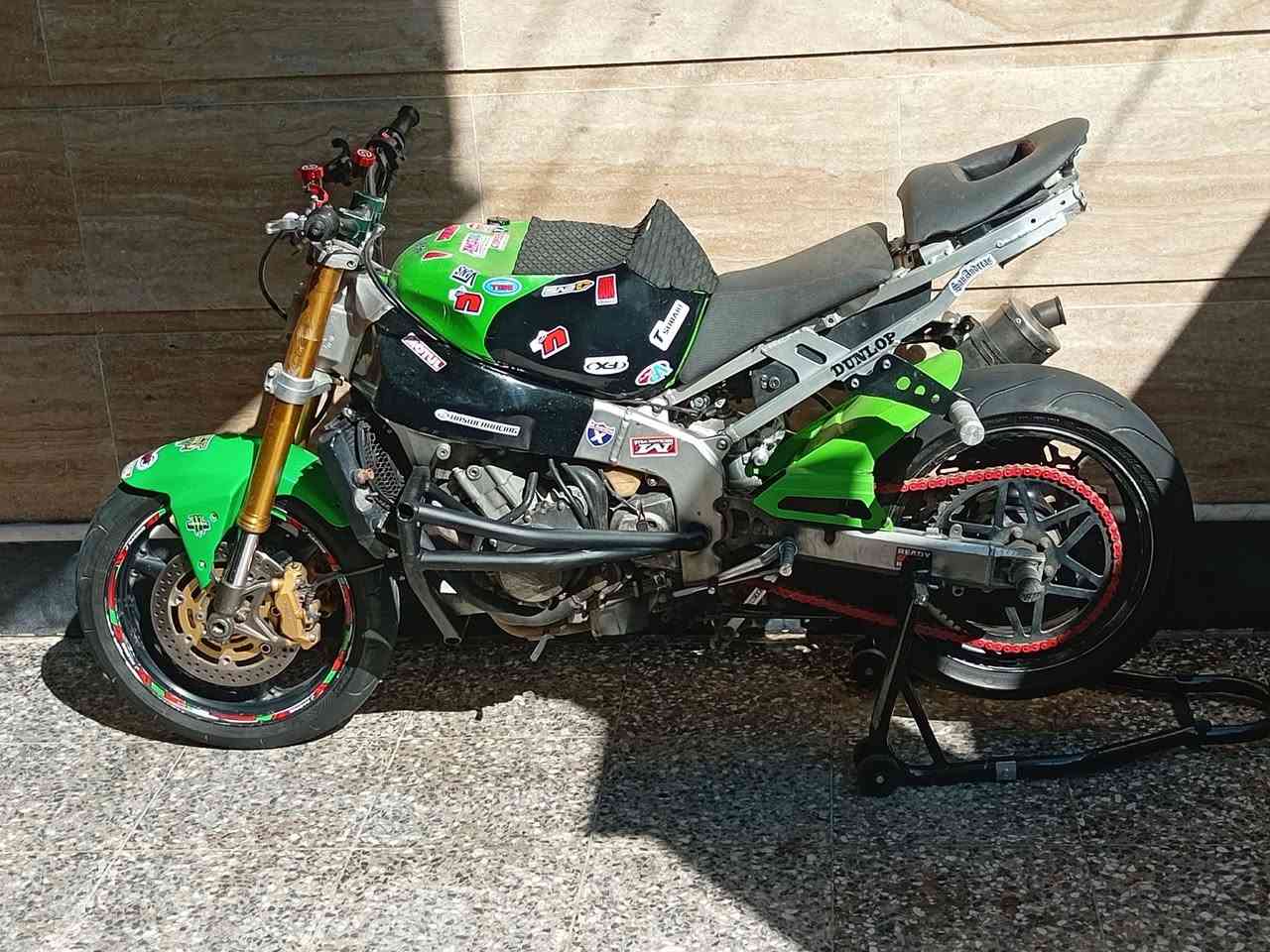 شونكم لعزاز كاوسكي موديل الفين و4كفاله عامه كير مكينه دراجه جديده وعليه تزويد كله  اصلي ملغومه تزويد كله اصلي وشراي يجي خاص وخادم أو يتصل***********
