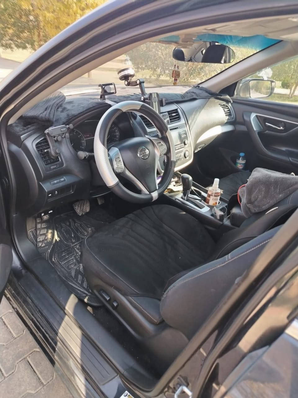 السلام عليكم نيسان التيما للبيع سياره نضيفه مال بيت مواصفات sv يعني كشن كهربا بصمه تشغيل عن بعد كامره خلفيه سياره ضرره جامرلغ خلفي عكس السايق (وقبق الجنطه فقط صبغ) رقم سليمانيه مابيه نقص برغي مكينه خير من الله تبريد تدفئه والكير مال السياره مال التما ٢٠٢٠ هوه كله نفس الشي وسيفتي ومابي كل اشكال السياره سبع نمر الاوفر موجود يعني ما  ماثر اصلن وبلعكس احسن من البلادي مكان السياره ديالى بعقوبه تقاطع القدس الرقم اتصال واتساب
***********
السعر ١٢٥ بيه مجال قليل
