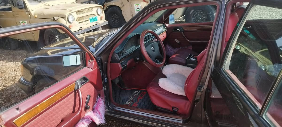 سلام عليكم مار سدس للبيع موديل تسعين محرك راس ثور رقم سليمانيه سنويه الغيت ثمانيه وعشيرن رقم الهاتف *********** العنوان الديوانيه قضاء غماس سعر 55 بيه مجال حك جيه
